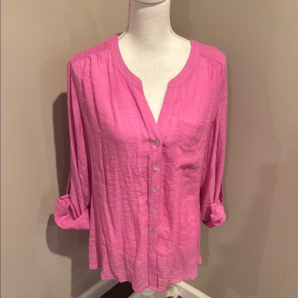 Zac & Rachel 🎉host pick🎉woman long sleeve split neck button down top